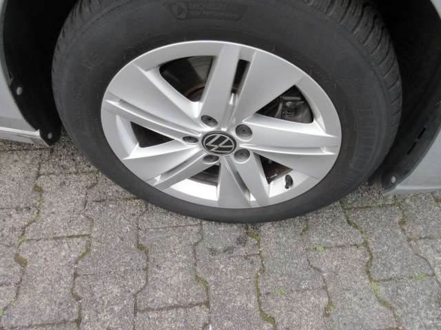 VW Golf Variant Life 2.0 TDI DSG NAVI AHK KAMERA ALU 68.200 km 22.988 &euro; Bergkamen 59192