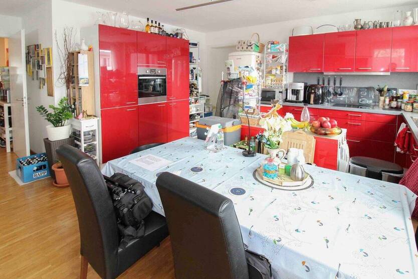 3-Zimmer-Wohnung in bester Lage mit Balkon und TG-Stellplatz 3 zimmer