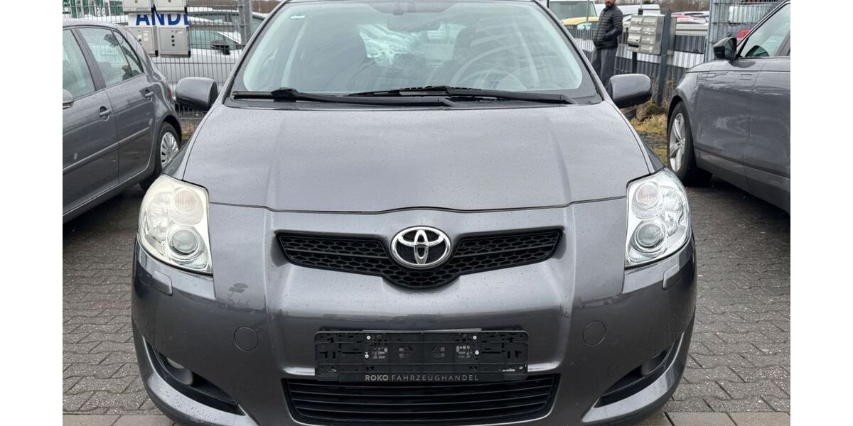 Toyota Auris 112.500 km 6.499 &euro; Dietzenbach 63128