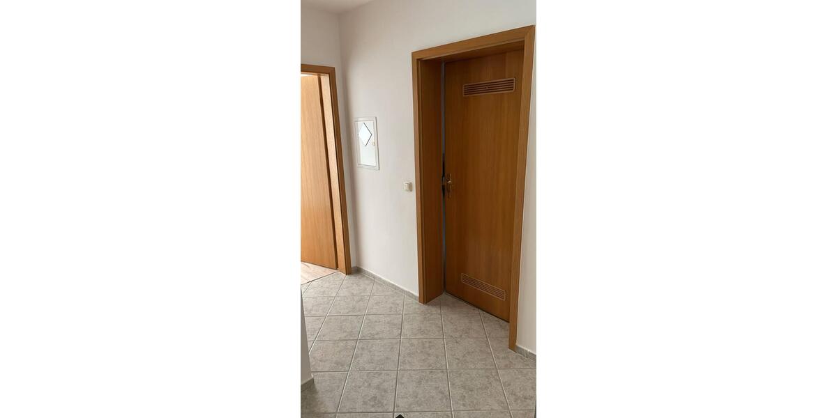 Dachgeschoßwohnung Burglengenfeld - 4.5 Zimmer, 91 m&sup2;, 285.000&euro; | Angebot:25965819