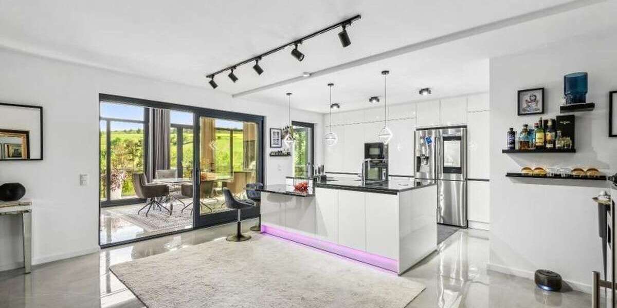 Einfamilienhaus Taunusstein - 14 Zimmer, 447 m&sup2;, 1.325.000&euro; | Angebot:26070973