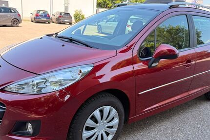 Peugeot 207 82.000 km 1.690 &euro; Rosenheim 83022
