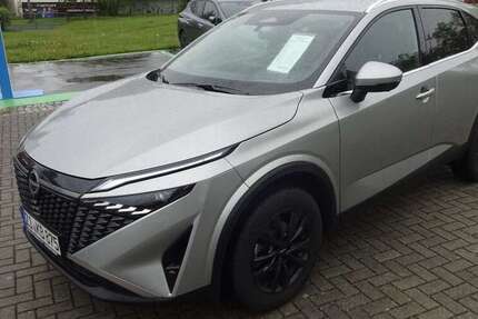 Nissan Qashqai 4.600 km 28.900 &euro; Ebersbach-Neugersdorf 02727