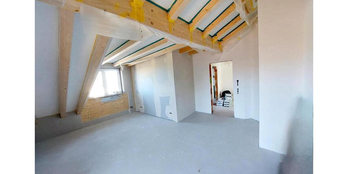 Dachgeschoßwohnung Sulzberg - 3 Zimmer, 105 m&sup2;, 1.600&euro; | Angebot:24464301