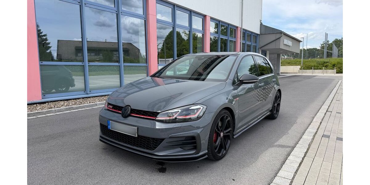 VW Golf 141.000 km 21.490 &euro; Bamberg 96052