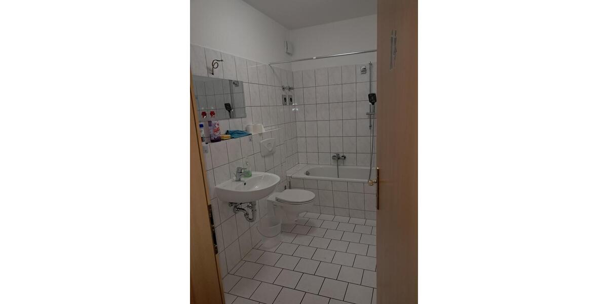 Erdgeschoßwohnung Hecklingen - 1 Zimmer, 43 m&sup2;, 275&euro; | Angebot:25125132
