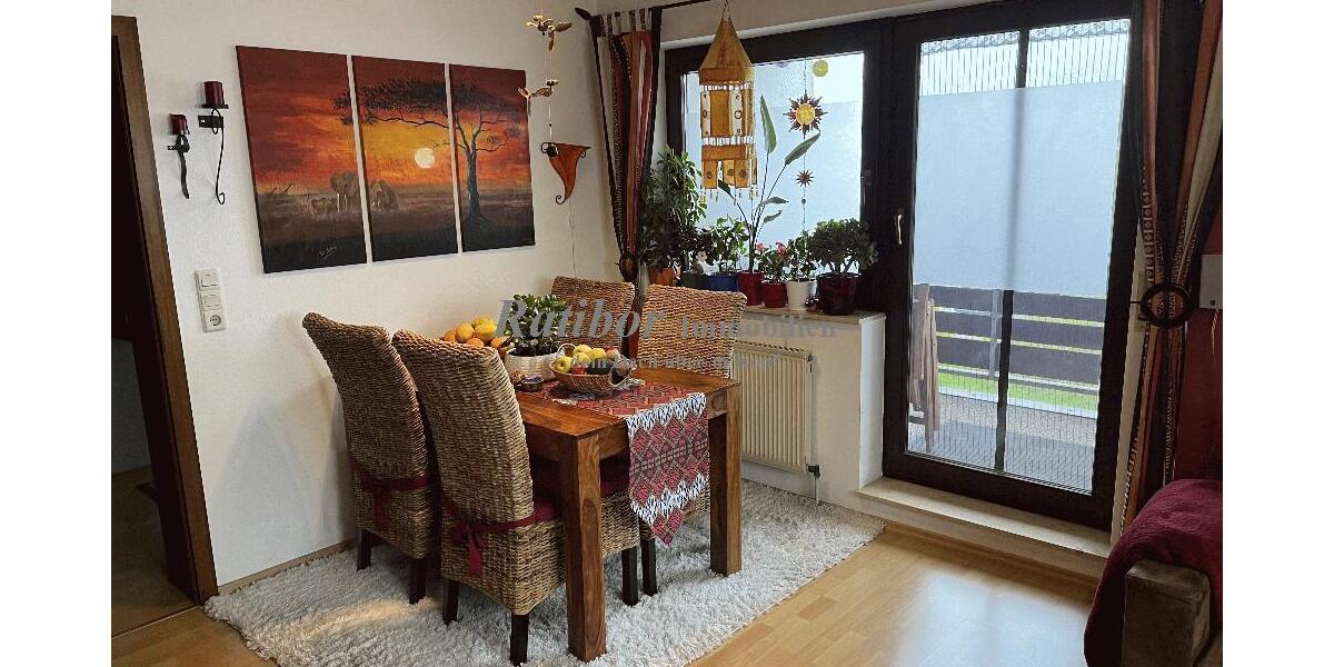 Gut vermietete 2 Zimmer-Mansardenwohnung mit Loggia und Stellplatz in ruhiger Wohnlage RH-Nord - Dachgeschoßwohnung Roth | Angebot:26998520