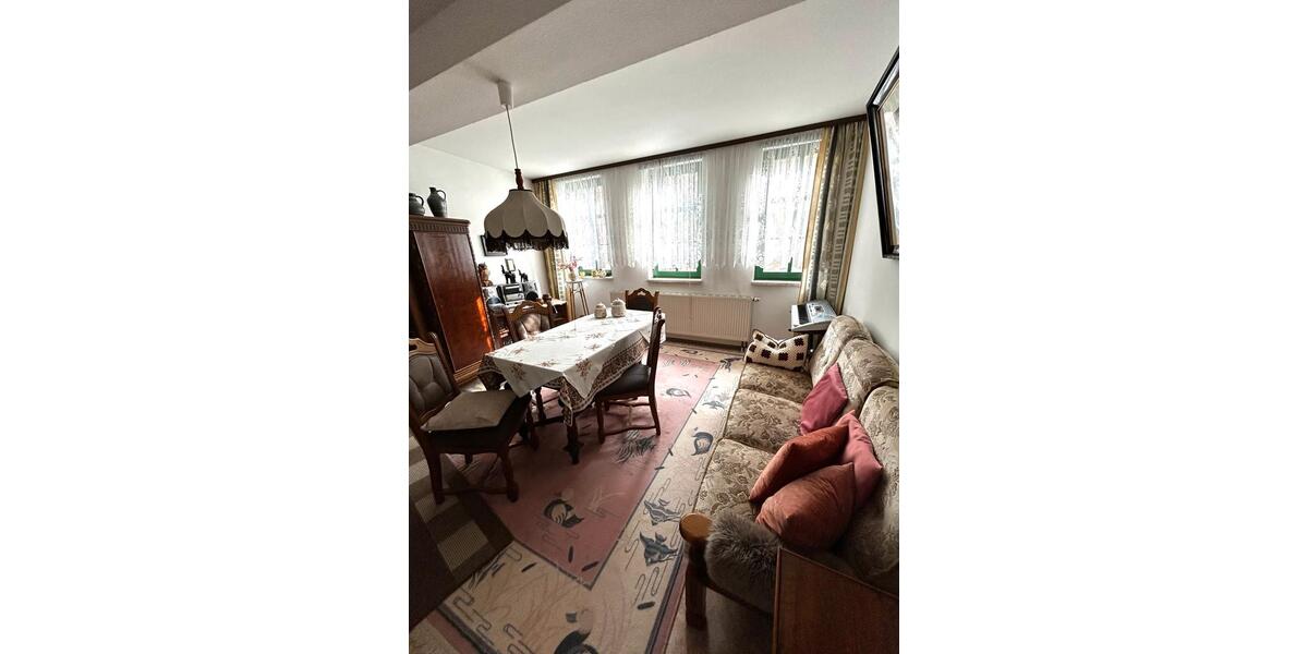 Etagenwohnung Schmalkalden - 3 Zimmer, 80 m&sup2;, 84.000&euro; | Angebot:26286411