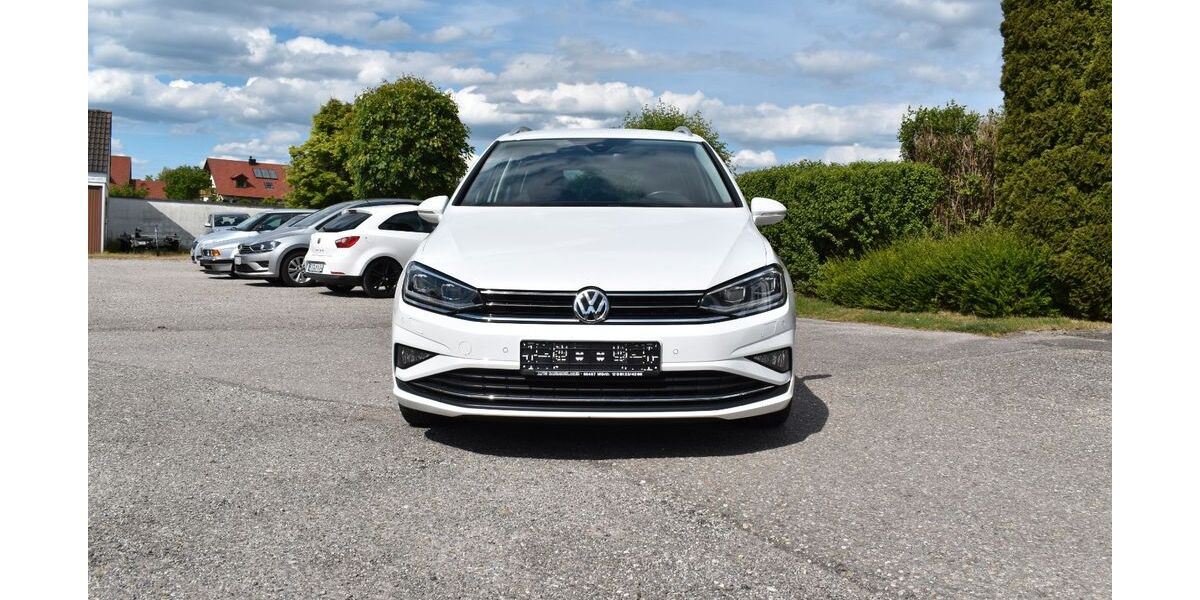 VW Golf 92.401 km 17.900 &euro; Wörth 85457