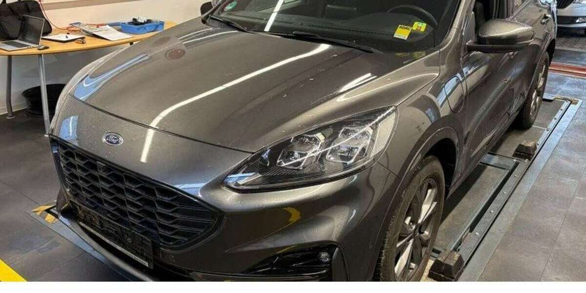 Ford Kuga 32.490 km 26.890 &euro; Germersheim 76726