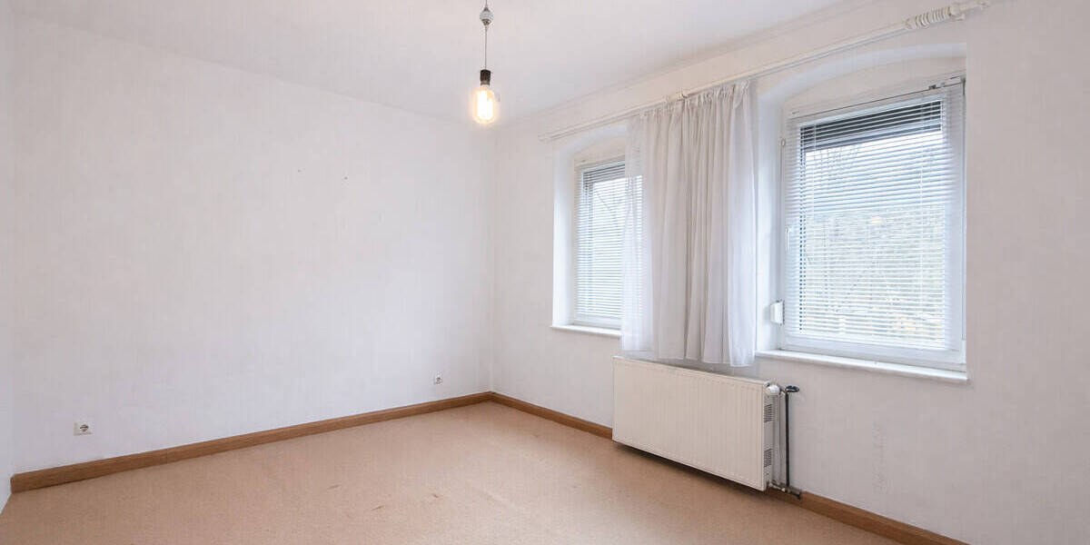 Mehrfamilienhaus, Wohnhaus Dresden Naußlitz - 6 Zimmer, 153 m&sup2;, 285.000&euro; | Angebot:26309047
