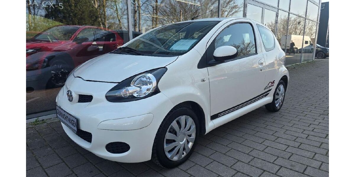 Toyota Aygo (X) 62.467 km 6.900 &euro; Böblingen 71034