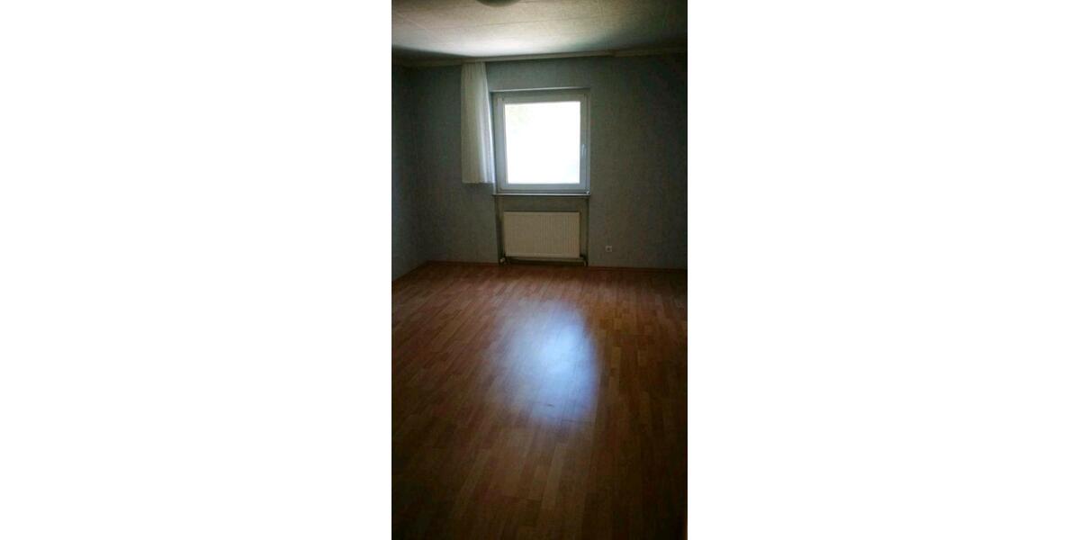 Etagenwohnung Landstuhl - 4 Zimmer, 107 m&sup2;, 145.000&euro; | Angebot:27236792