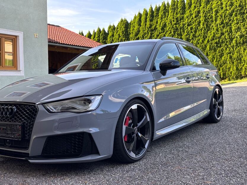 Audi RS3 108.000 km 31.800 € Hofkirchen 94544