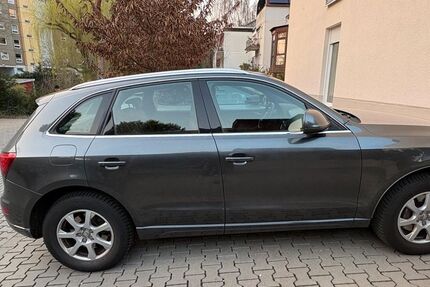 Audi Q5 180.000 km 15.000 &euro; Frankfurt am Main 60437
