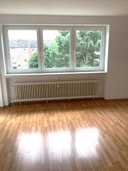 Singen in der Badewanne erlaubt - schöne 3-Zimmer-Wohnung mit Balkon