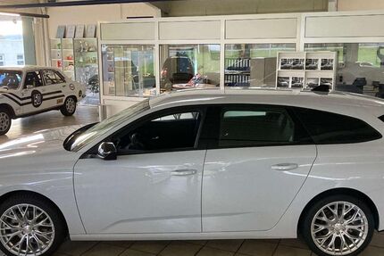 Peugeot 308 2.000 km 26.900 &euro; Lemgo 32657