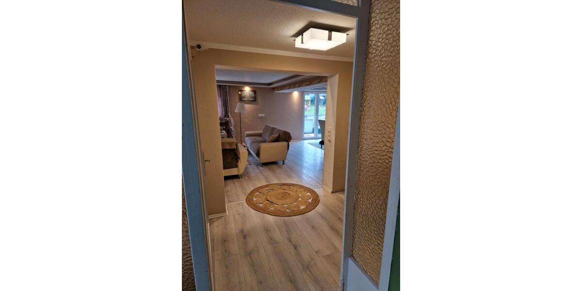 Einfamilienhaus Kaiserslautern Bahnheim - 2 Zimmer, 90 m&sup2;, 1.100&euro; | Angebot:26249148