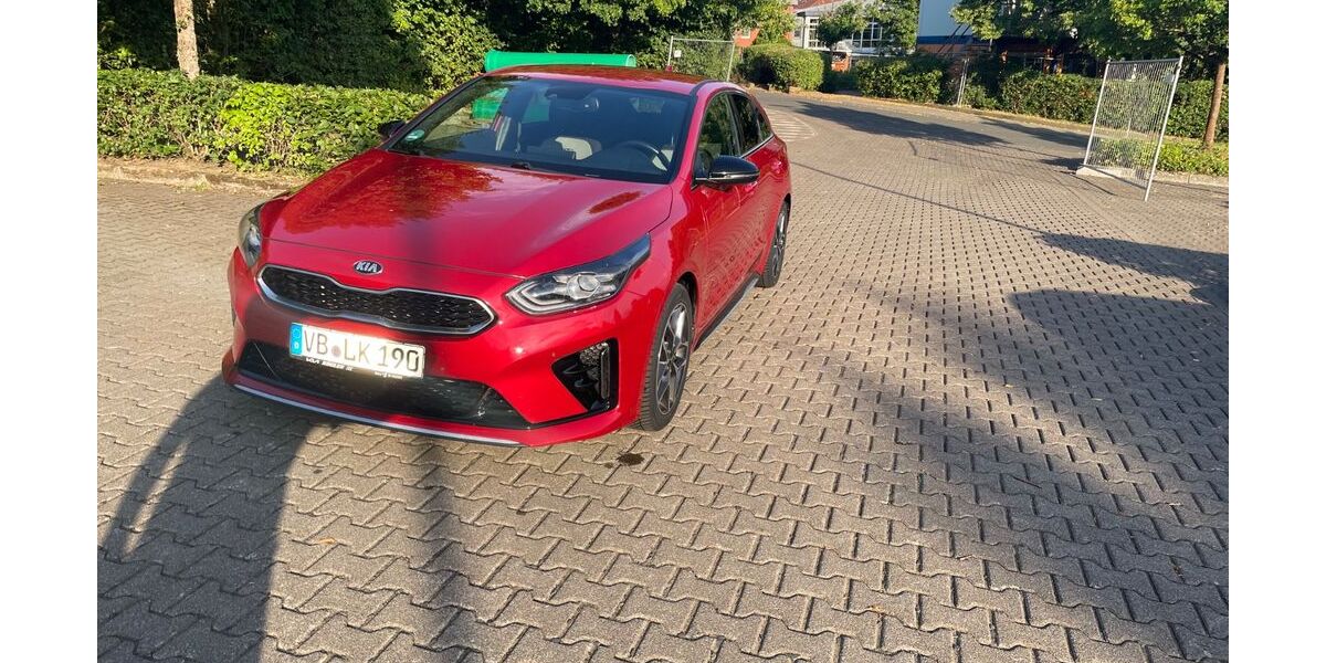 Kia pro ceed / ProCeed 90.000 km 16.900 &euro; Homberg Ohm 35315