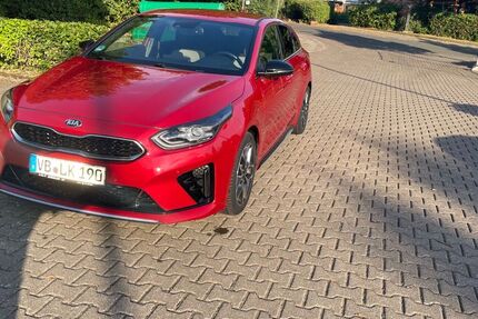Kia pro ceed / ProCeed 90.000 km 17.000 &euro; Homberg Ohm 35315