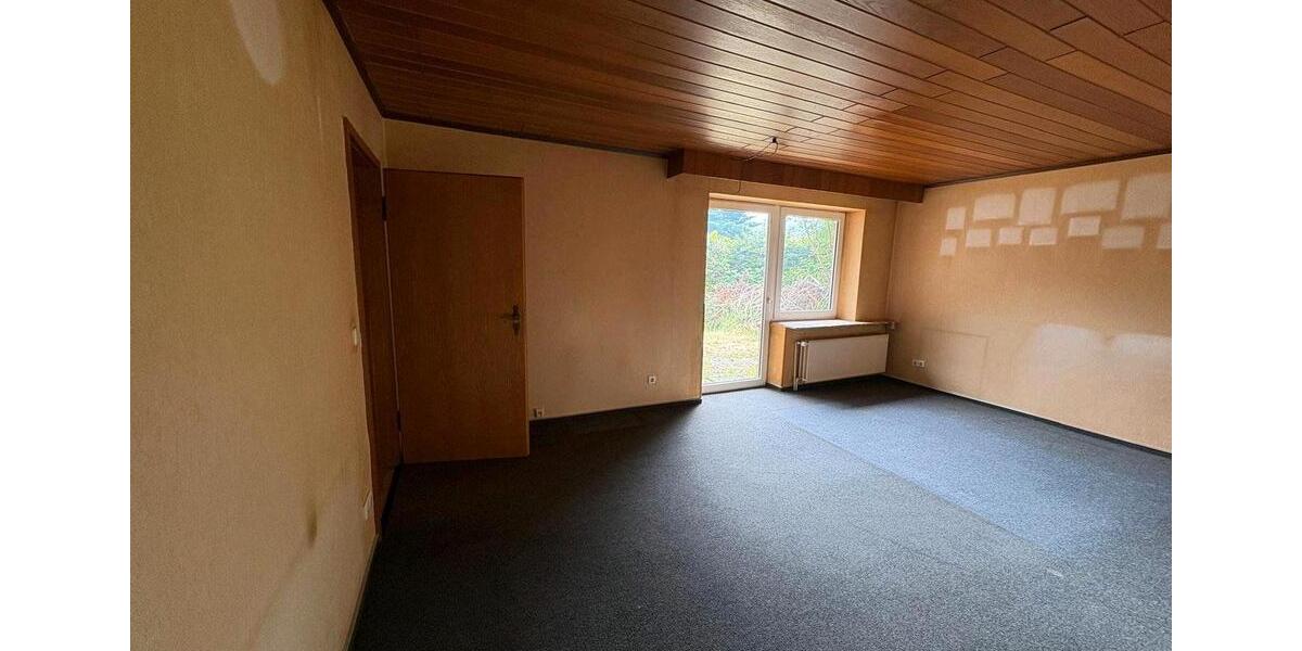 Einfamilienhaus Husum - 8 Zimmer, 238 m&sup2;, 325.000&euro; | Angebot:26942636