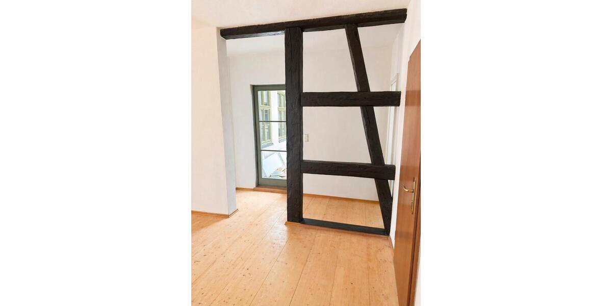 Etagenwohnung Weimar - 5 Zimmer, 186 m&sup2;, 1.950&euro; | Angebot:26394964