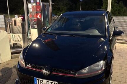 VW Golf 146.000 km 18.000 &euro; Wincheringen 54457