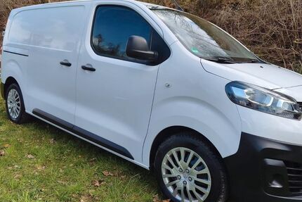 Opel Vivaro 28.000 km 16.750 &euro; Sundern 59846