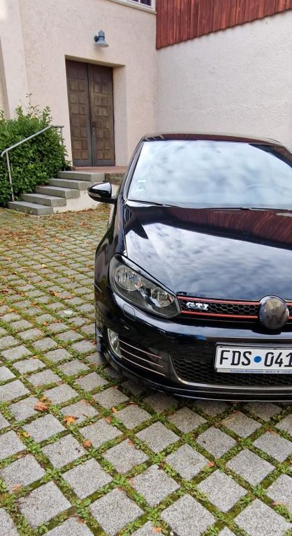 VW Golf 230.000 km 7.999 € Schömberg 75399