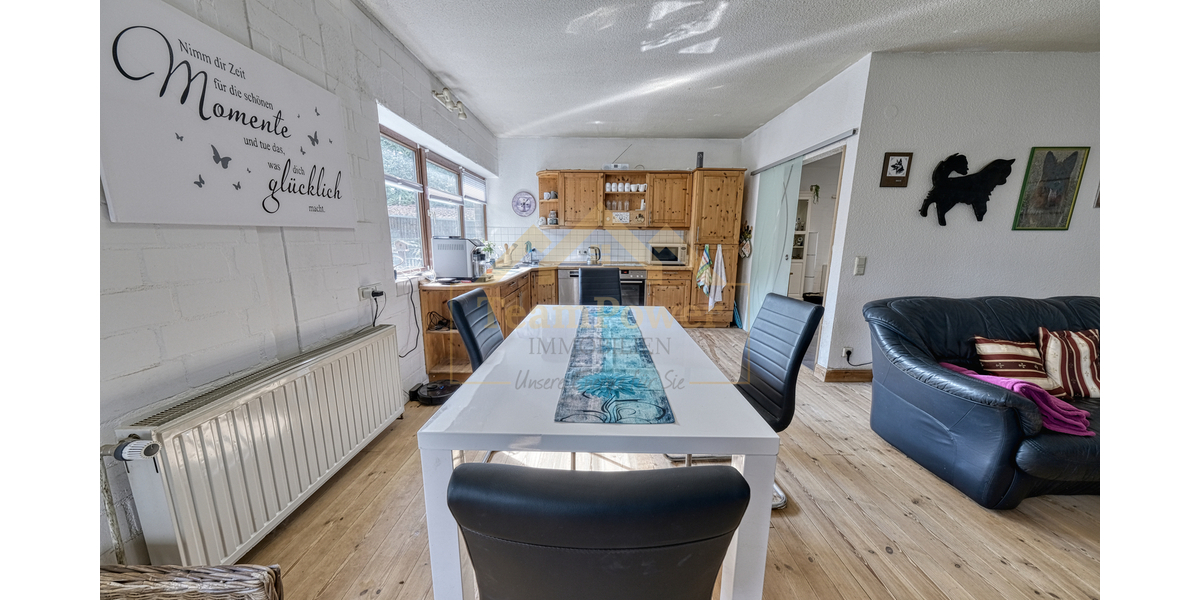 Ein Ort, unzählige Möglichkeiten: 298 m² für Wohnen, Arbeiten & Visionen - Bungalow Henstedt-Ulzburg Ulzburg | Angebot:26194801