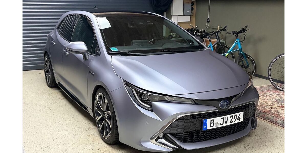 Toyota Corolla 49.500 km 22.000 &euro; Berlin 13051