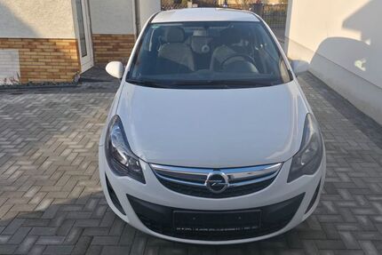 Opel Corsa 136.300 km 3.999 &euro; Schorfheide 16244