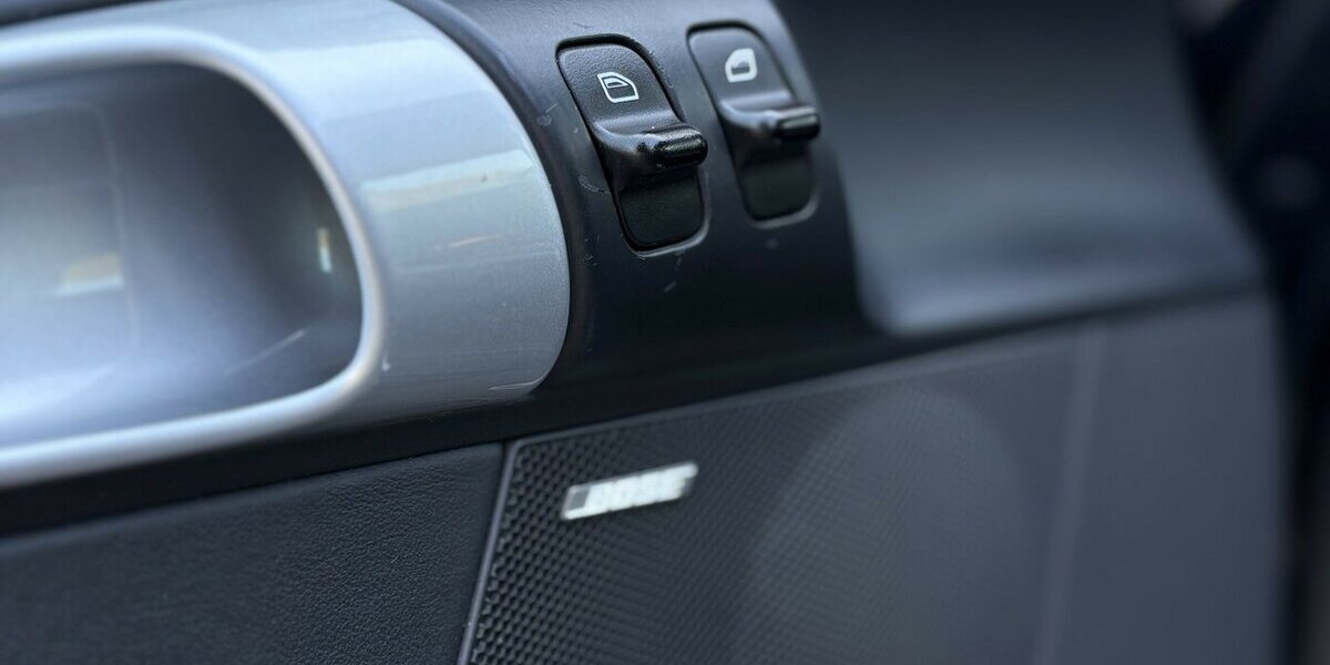 Porsche 997 911 Coupe Turbo SCHIEBEDACH/CARPLAY/NAVI/DAB 78.347 km 68.900 &euro; Villingen-Schwenningen 78054