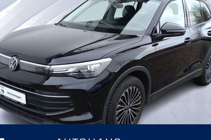 VW Tiguan 23.990 km 38.940 € Hoya 27318