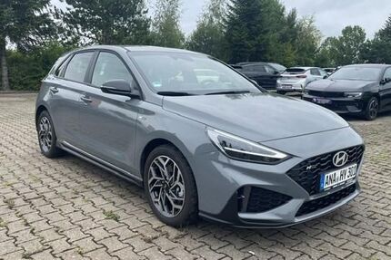 Hyundai i30 2.500 km 29.990 &euro; Schneeberg 08289