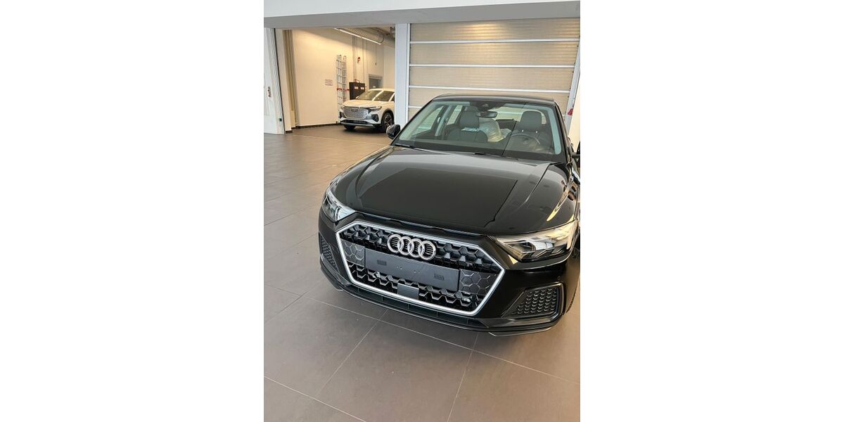 Audi A1 13.500 km 22.900 &euro; Esslingen am Neckar 73734