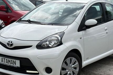 Toyota Aygo (X) 193.452 km 1.999 &euro; München 81243