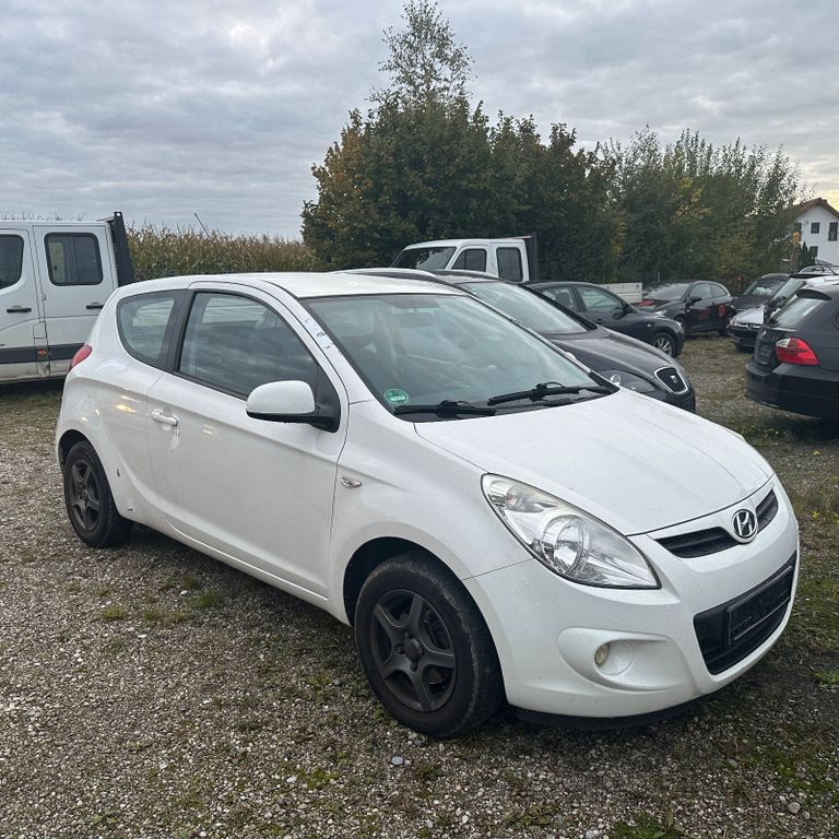 Hyundai i20 163.707 km 1.690 € Hohenlinden bei München 85664