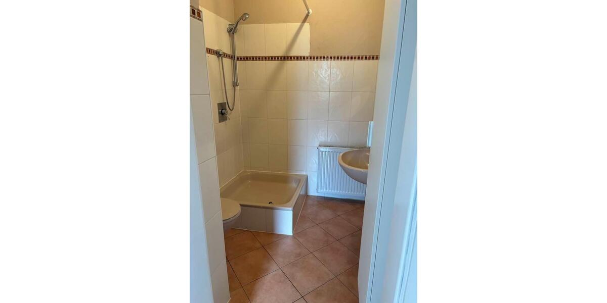 Etagenwohnung Kronach - 1 Zimmer, 27 m&sup2;, 350&euro; | Angebot:25351672