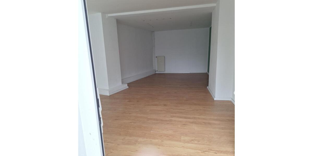 Ladengeschäft im Zentrum zu vermieten zimmer