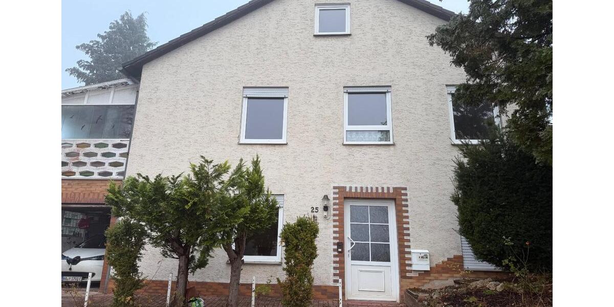 Einfamilienhaus Bad Arolsen - 9 Zimmer, 240 m&sup2;, 350.000&euro; | Angebot:26715411
