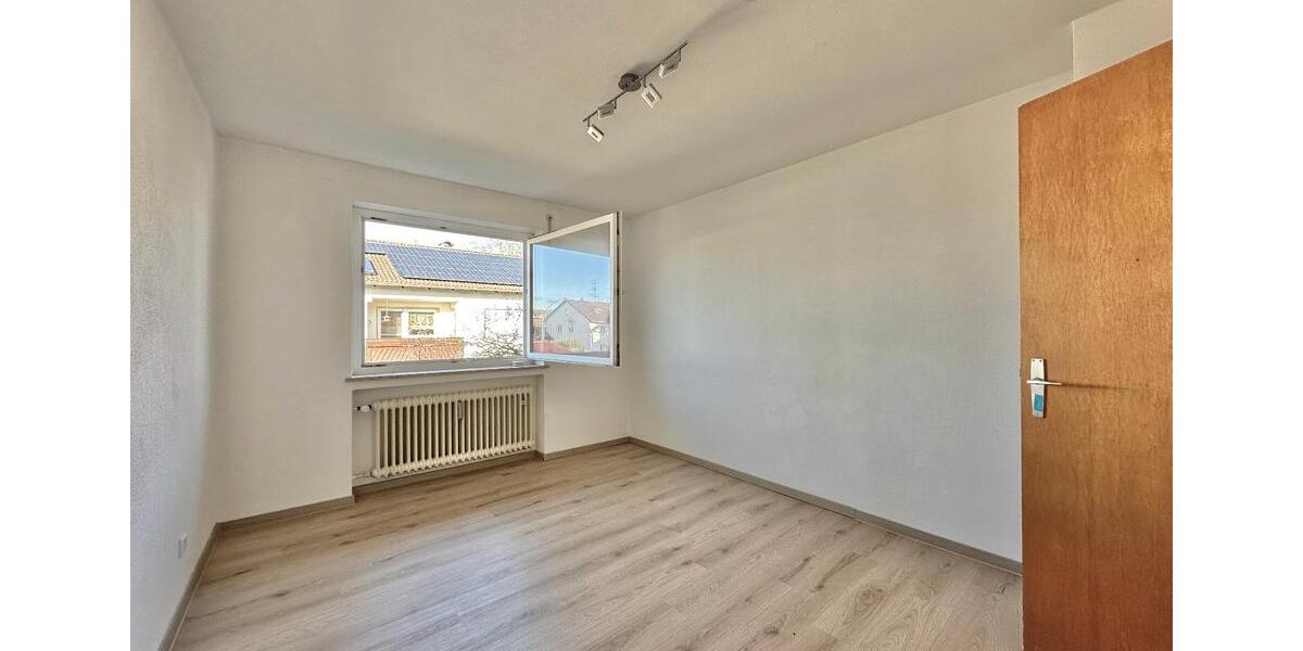 Etagenwohnung Türkheim - 3 Zimmer, 75 m&sup2;, 830&euro; | Angebot:26403452