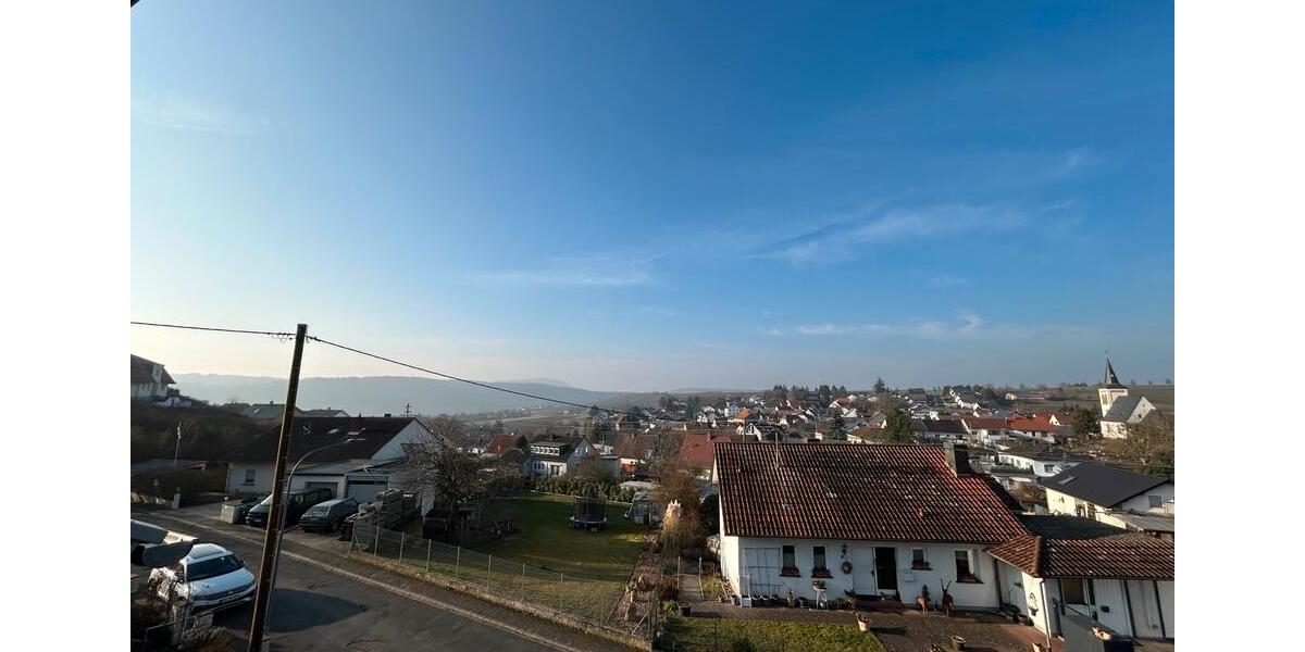 Maisonettenwohnung Hargesheim - 6 Zimmer, 205 m&sup2;, 2.200&euro; | Angebot:25083965
