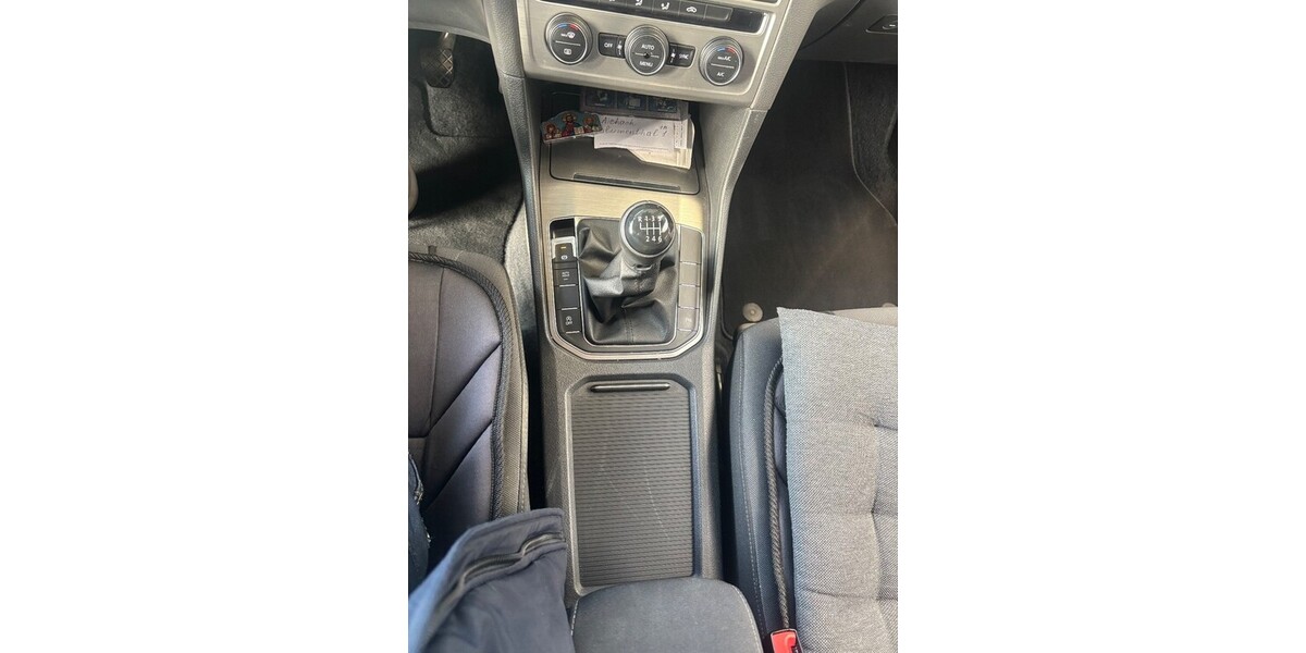 VW Golf Sportsvan 58.217 km 12.000 &euro; Augsburg 86150