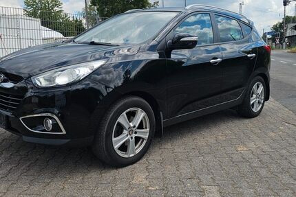 Hyundai ix35 234.222 km 5.900 &euro; Wiesbaden 65201