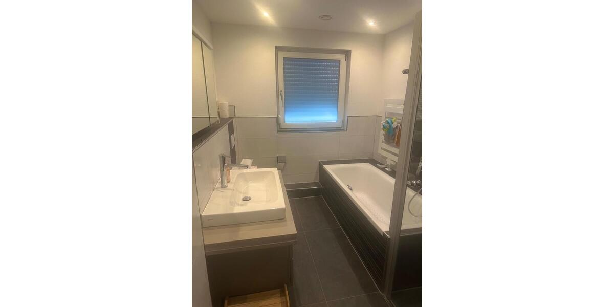 Reihenhaus Adelsdorf - 5 Zimmer, 137 m&sup2;, 690.000&euro; | Angebot:26413231