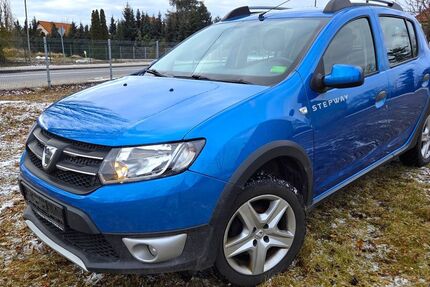 Dacia Sandero 140.029 km 5.699 &euro; Frankfurt (Oder) 15230