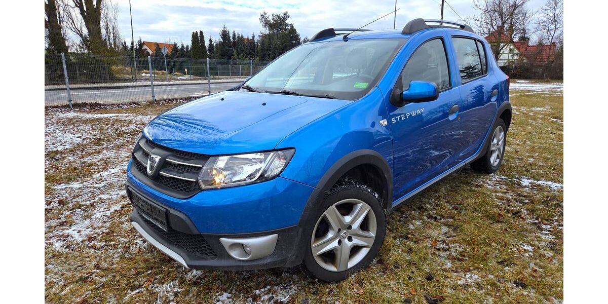 Dacia Sandero 140.029 km 5.699 &euro; Frankfurt (Oder) 15230