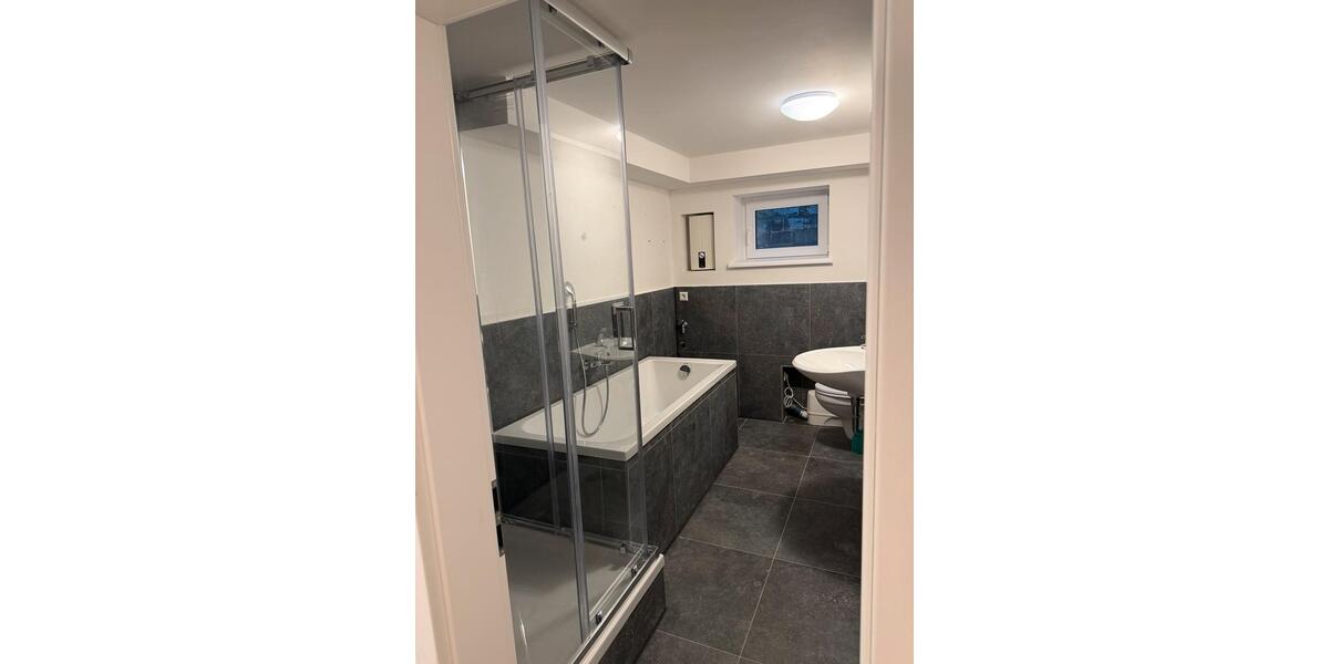 Erdgeschoßwohnung Uelzen - 2 Zimmer, 80 m&sup2;, 900&euro; | Angebot:26041787