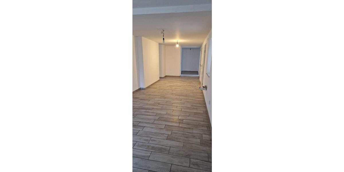 Großzügige 5-Zimmer Wohnung in zentraler Lage in Langenzenn 5 zimmer